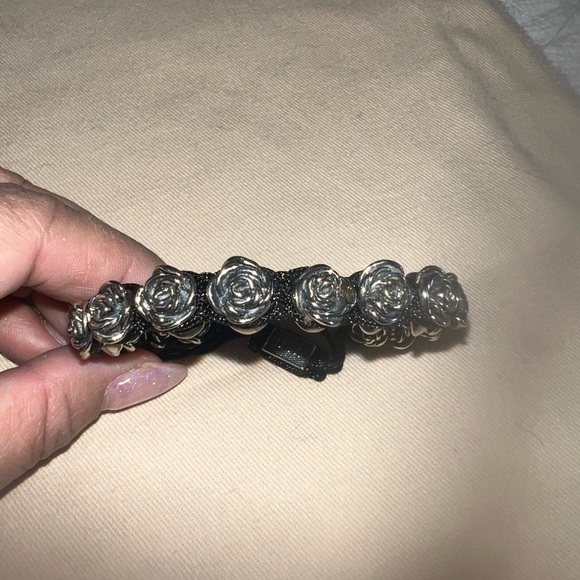 King Baby Black Heart Necklace and Rose Bracelet - Picture 4 of 9